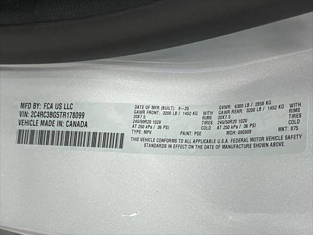 2026 Chrysler Pacifica Select