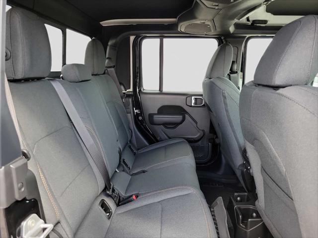 2025 Jeep Gladiator Sport S