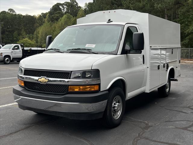 2025 Chevrolet Express Cutaway Work Van