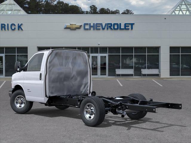 2025 Chevrolet Express Cutaway Work Van