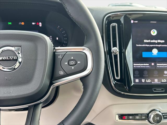 2026 Volvo XC40 B4 Plus