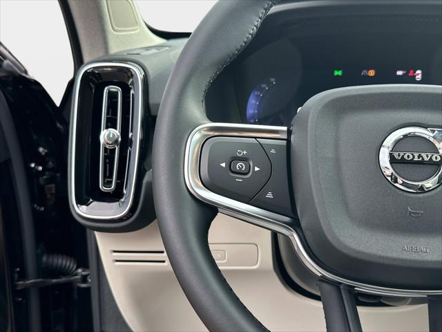 2026 Volvo XC40 B4 Plus