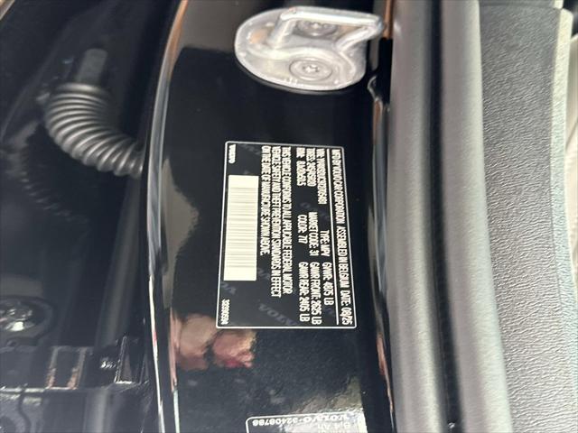 2026 Volvo XC40 B4 Plus