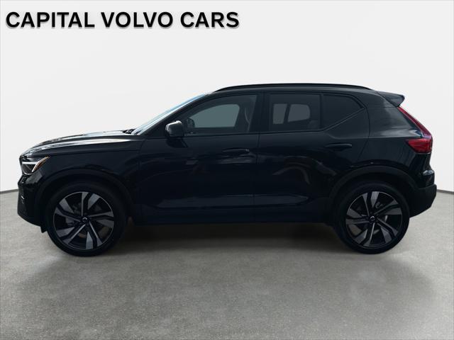 2026 Volvo XC40 B4 Plus