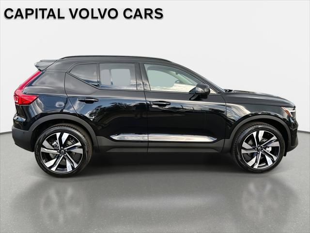 2026 Volvo XC40 B4 Plus