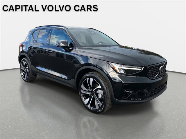 2026 Volvo XC40 B4 Plus