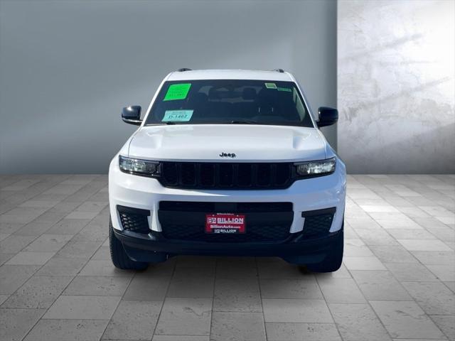 2023 Jeep Grand Cherokee L Altitude 4x4 2023 Jeep Grand Cherokee L Altitude 4x4