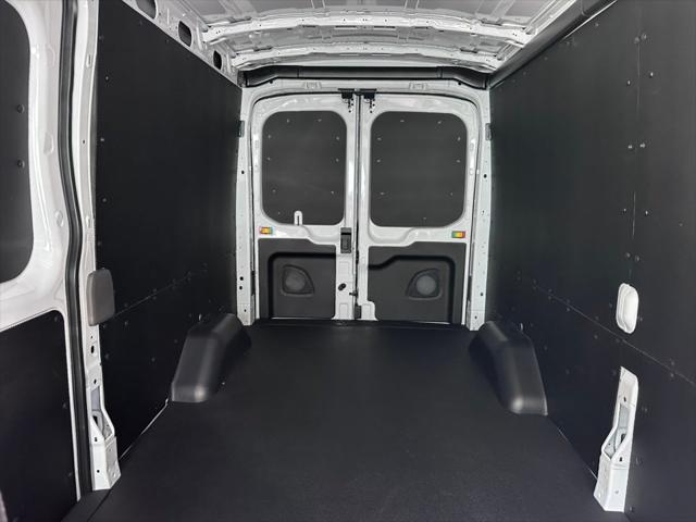 2026 Ford Transit Cargo Van T-250 148"""" Med Rf 9150 GVWR RWD