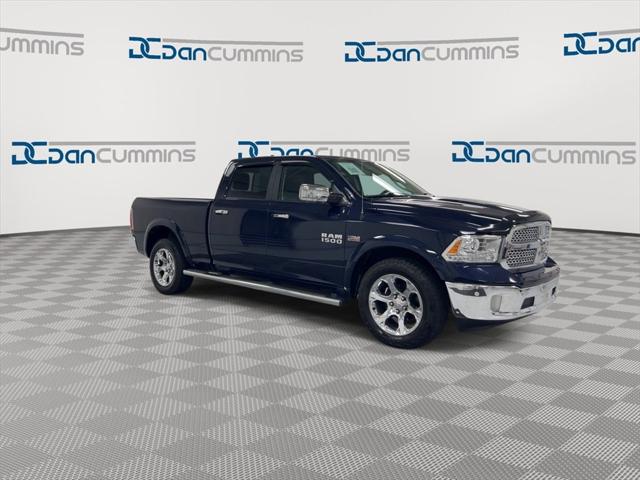 2017 RAM 1500 Laramie Crew Cab 4x4 64 Box 2017 RAM 1500 Laramie Crew Cab 4x4 64 Box