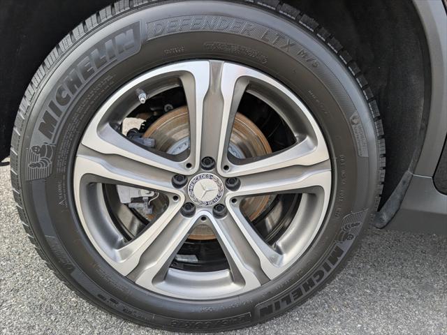 2016 Mercedes-Benz GLC 300 GLC 300 2016 Mercedes-Benz GLC 300 GLC 300