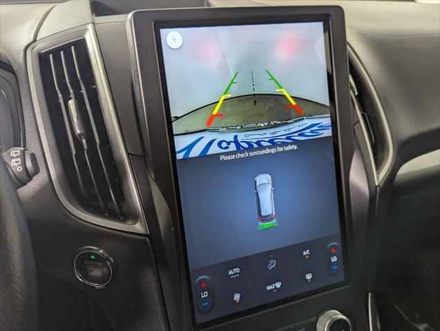 2022 Ford Edge SE