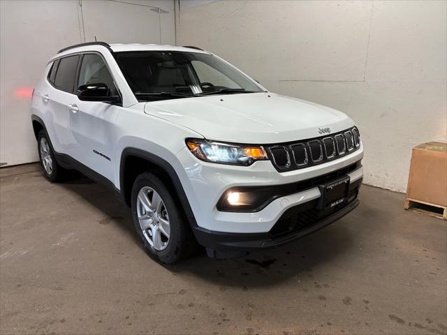 2022 Jeep Compass Latitude 4x4 for sale in Johnstown, NY