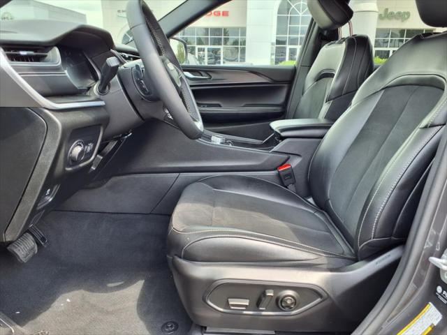 2024 Jeep Grand Cherokee L Altitude 4x4