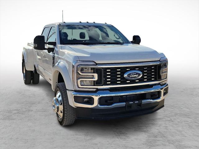 2026 Ford Super Duty F-450 DRW LARIAT