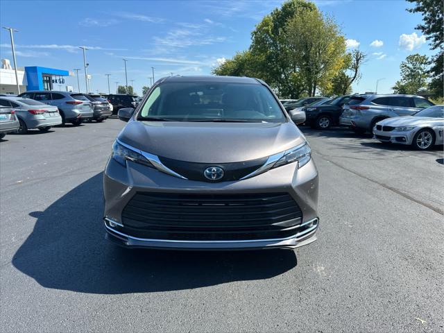 2024 Toyota Sienna XLE