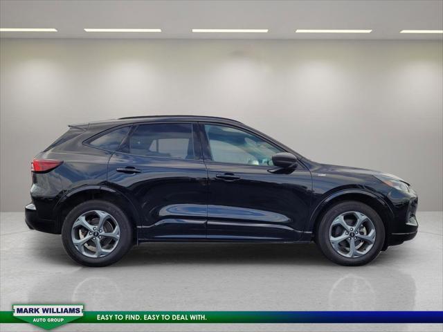 2023 Ford Escape ST-Line 2023 Ford Escape ST-Line