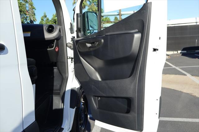 2026 Mercedes-Benz Sprinter Cargo Van High Roof 4-Cyl Diesel HO