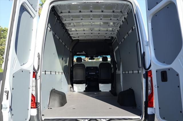 2026 Mercedes-Benz Sprinter Cargo Van High Roof 4-Cyl Diesel HO