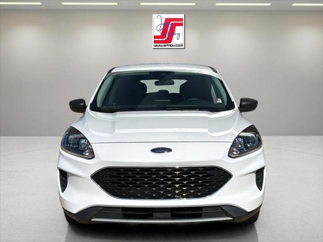 2022 Ford Escape SE Hybrid