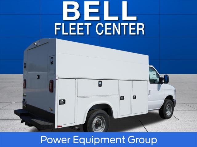 2026 Ford E-350 Cutaway Base