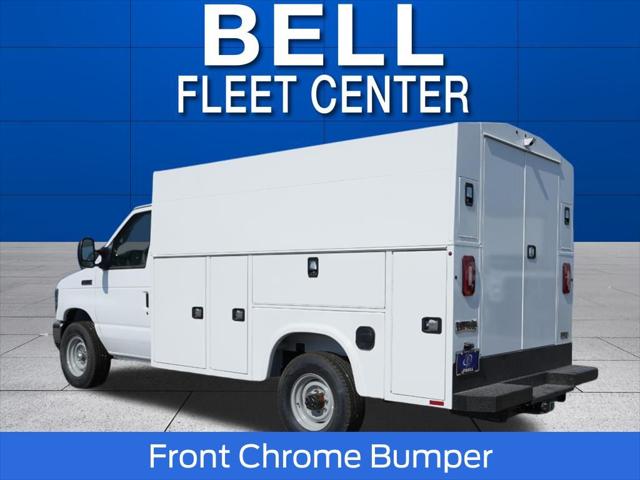 2026 Ford E-350 Cutaway Base