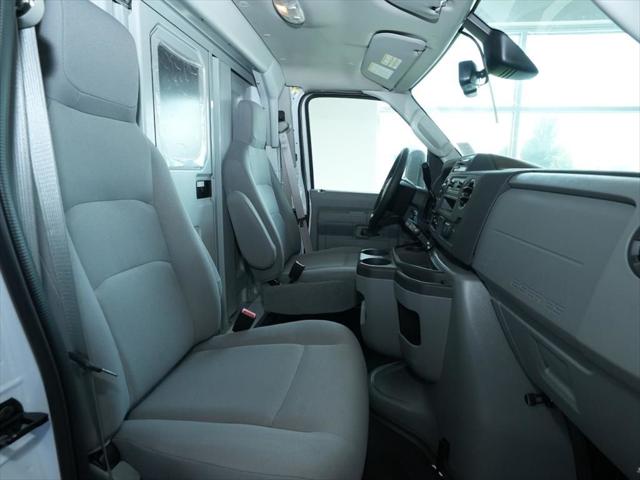 2026 Ford E-350 Cutaway Base