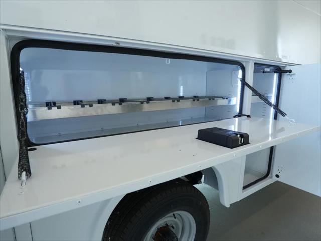 2026 Ford E-350 Cutaway Base