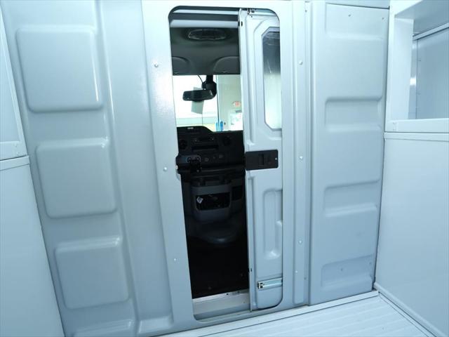2026 Ford E-350 Cutaway Base
