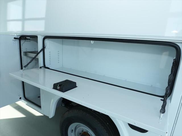 2026 Ford E-350 Cutaway Base