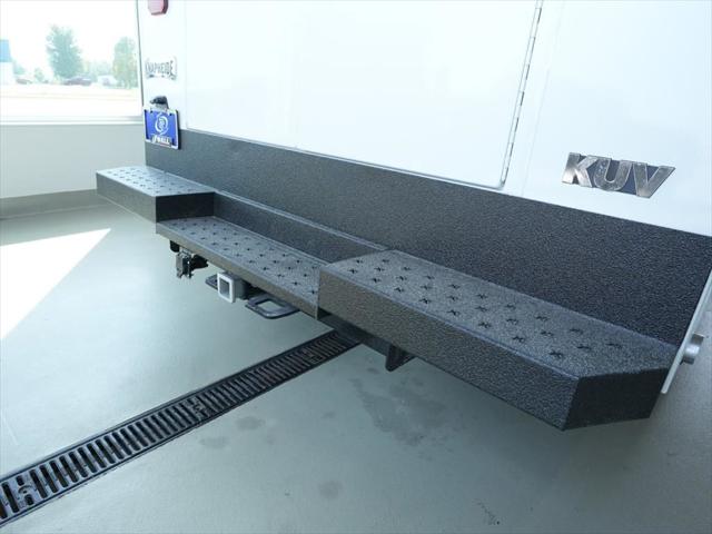 2026 Ford E-350 Cutaway Base