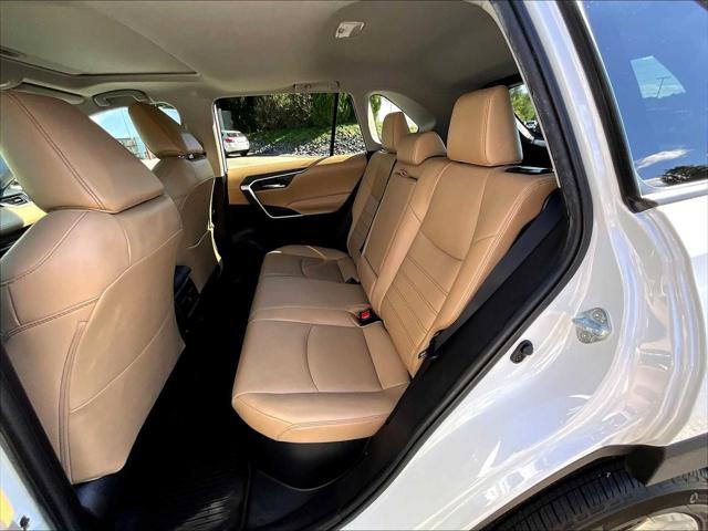 2021 Toyota RAV4 Hybrid XLE Premium