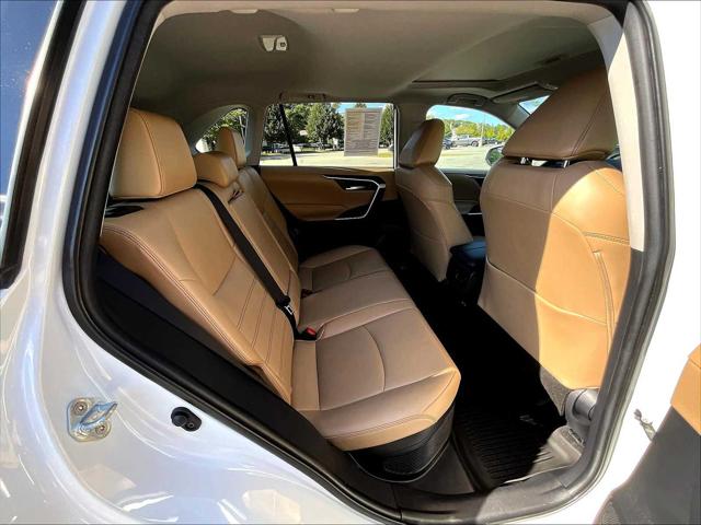 2021 Toyota RAV4 Hybrid XLE Premium