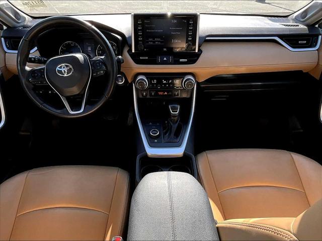 2021 Toyota RAV4 Hybrid XLE Premium