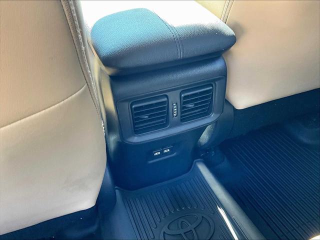 2021 Toyota RAV4 Hybrid XLE Premium