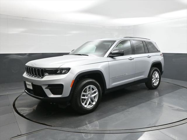 2025 Jeep Grand Cherokee GRAND CHEROKEE LAREDO X 4X2