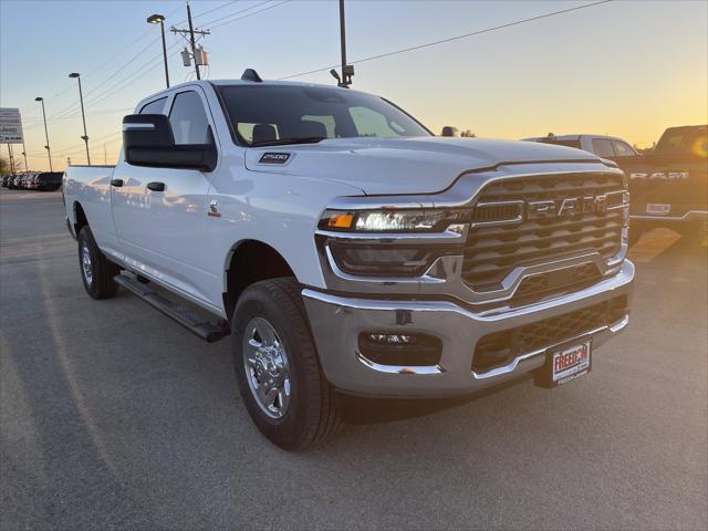 2026 RAM Ram 2500 RAM 2500 TRADESMAN CREW CAB 4X4 8 BOX