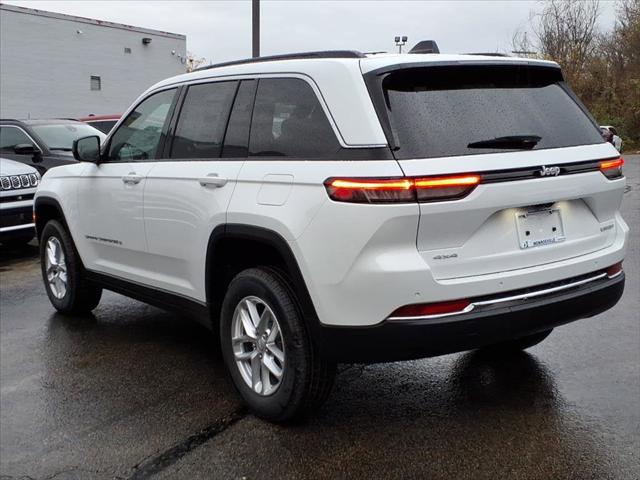 2025 Jeep Grand Cherokee GRAND CHEROKEE LAREDO X 4X4