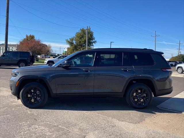 2025 Jeep Grand Cherokee GRAND CHEROKEE L ALTITUDE X 4X4