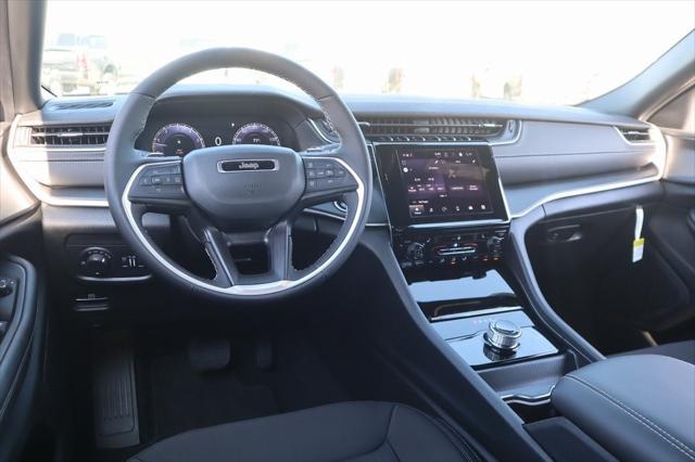 2025 Jeep Grand Cherokee GRAND CHEROKEE L LAREDO 4X4 2025 Jeep Grand Cherokee GRAND CHEROKEE L LAREDO 4X4