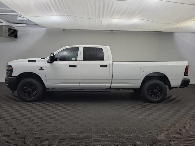 2026 RAM Ram 3500 RAM 3500 TRADESMAN CREW CAB 4X4 8 BOX