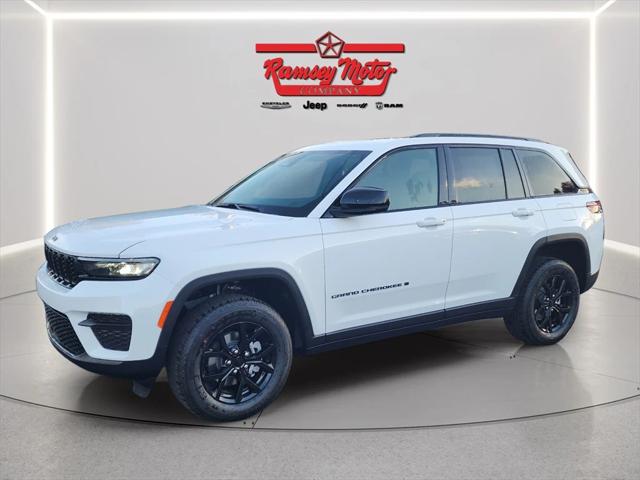 2025 Jeep Grand Cherokee GRAND CHEROKEE ALTITUDE X 4X4