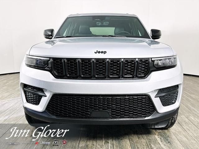 2025 Jeep Grand Cherokee GRAND CHEROKEE ALTITUDE 4X4