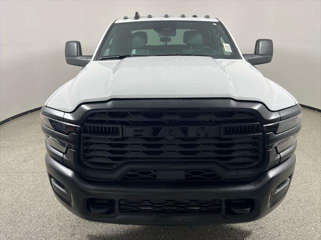 2026 RAM Ram 3500 RAM 3500 TRADESMAN CREW CAB 4X4 8 BOX