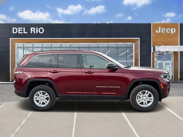 2025 Jeep Grand Cherokee GRAND CHEROKEE LAREDO 4X2 2025 Jeep Grand Cherokee GRAND CHEROKEE LAREDO 4X2