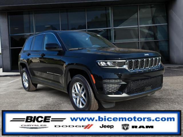 2025 Jeep Grand Cherokee GRAND CHEROKEE LAREDO X 4X2