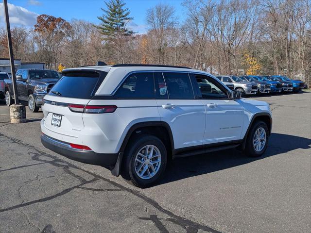 2025 Jeep Grand Cherokee GRAND CHEROKEE LAREDO X 4X4