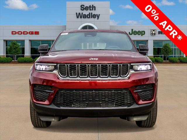 2025 Jeep Grand Cherokee GRAND CHEROKEE LAREDO X 4X4