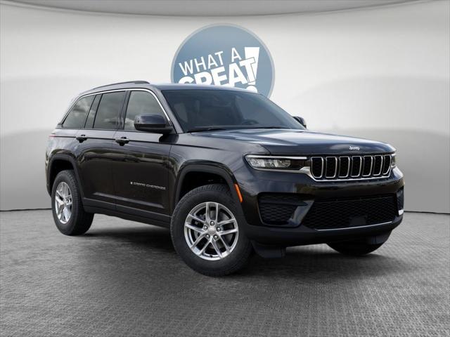 2025 Jeep Grand Cherokee GRAND CHEROKEE LAREDO X 4X4