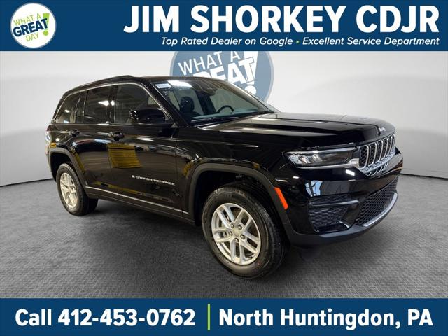 2025 Jeep Grand Cherokee GRAND CHEROKEE LAREDO X 4X4