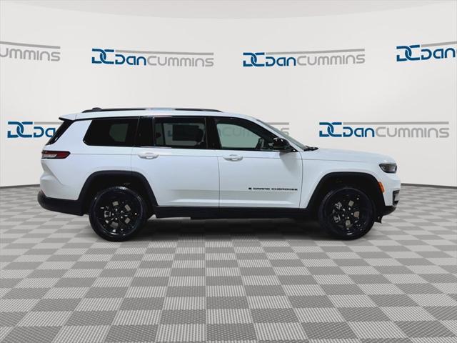 2025 Jeep Grand Cherokee GRAND CHEROKEE L ALTITUDE 4X4 2025 Jeep Grand Cherokee GRAND CHEROKEE L ALTITUDE 4X4
